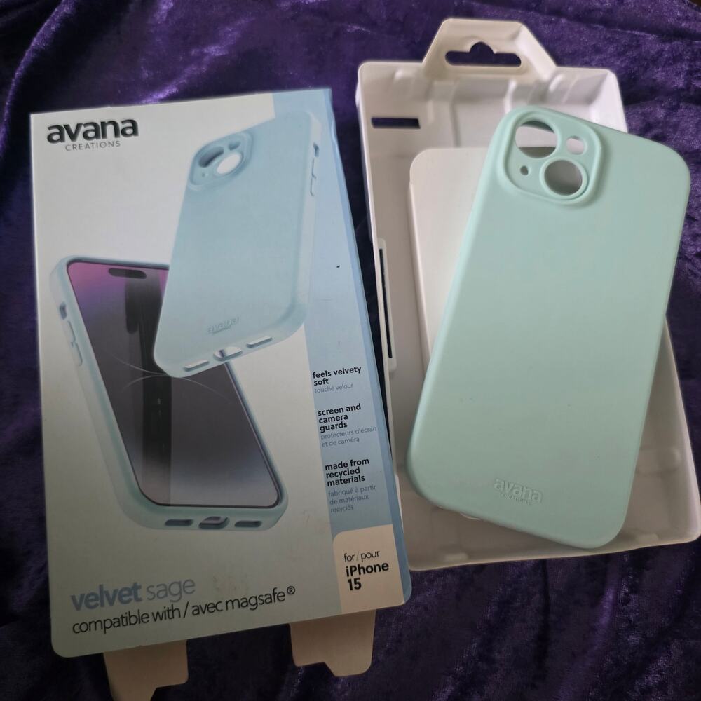 IPhone 15 Velvet Sage New Avana Case